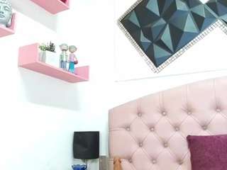 andrea-safeira's CamSoda show and profile