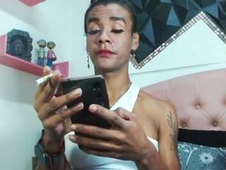 andrea-safeira live cam preview