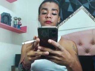 andrea-safeira live cam preview