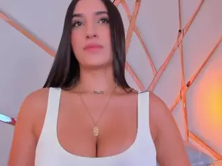 Camila Montes's Live Sex Cam Show
