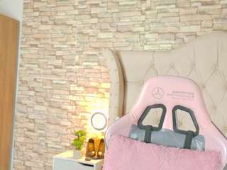 le modèle ladiabla2000 est en webcam porno dans un show sur le site camsoda, il possède les tags suivants: average,bbc,big balls,brown eyes,dirty talk,ejaculation,english,fetish,flat chested,gape,red hair,teen 18,young adult,hd