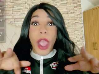 LaDiabla2000 live webcam show