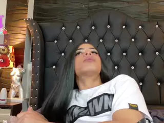 LaDiabla2000's Live Sex Cam Show