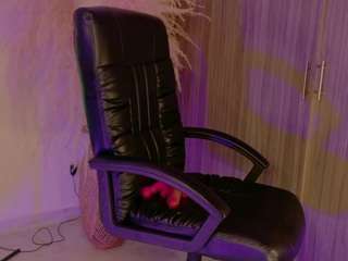 lindseymoss live cam profile