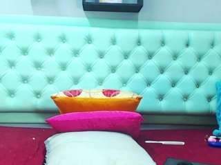 nicole-bedoya webcam