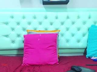 nicole-bedoya webcam