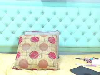 nicole-bedoya live cam preview