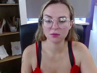zoeyfancy Live Webcam on CamSoda