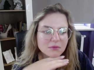 zoeyfancy Live Webcam on CamSoda