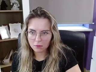 zoeyfancy webcam