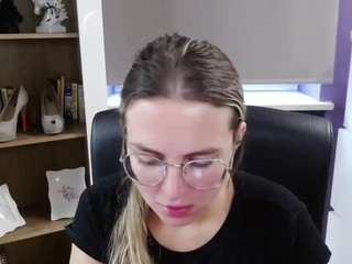 zoeyfancy webcam