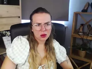 ZoeyFancy's Live Sex Cam Show