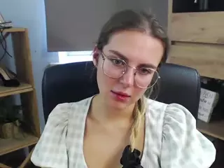 ZoeyFancy's Live Sex Cam Show