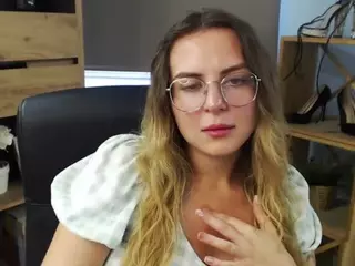 ZoeyFancy's Live Sex Cam Show