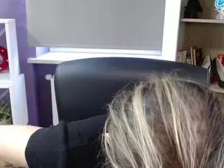 ZoeyFancy's Live Sex Cam Show