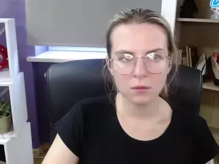 ZoeyFancy's Live Sex Cam Show