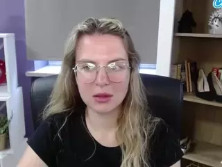 ZoeyFancy's Live Sex Cam Show