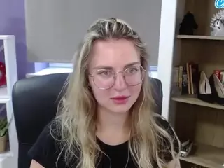 ZoeyFancy's Live Sex Cam Show