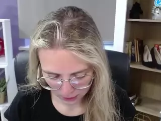 ZoeyFancy's Live Sex Cam Show