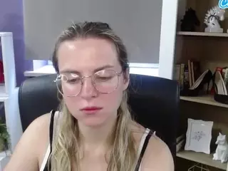 ZoeyFancy's Live Sex Cam Show
