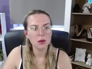 ZoeyFancy's Live Sex Cam Show