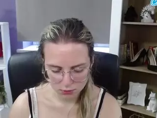 ZoeyFancy's Live Sex Cam Show