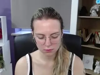 ZoeyFancy's Live Sex Cam Show