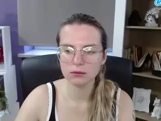 ZoeyFancy's Live Sex Cam Show