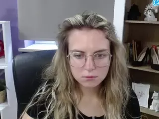 ZoeyFancy's Live Sex Cam Show