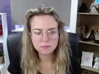 ZoeyFancy's Live Sex Cam Show