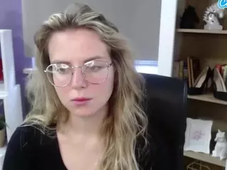 ZoeyFancy's Live Sex Cam Show