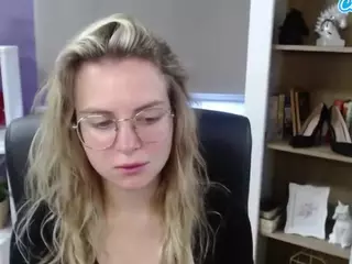ZoeyFancy's Live Sex Cam Show