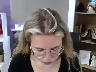ZoeyFancy's Live Sex Cam Show
