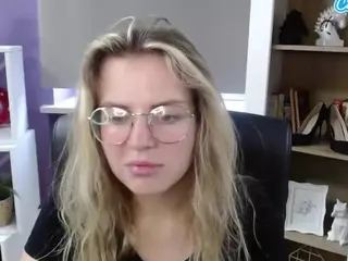 ZoeyFancy's Live Sex Cam Show