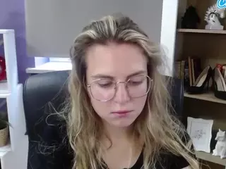 ZoeyFancy's Live Sex Cam Show
