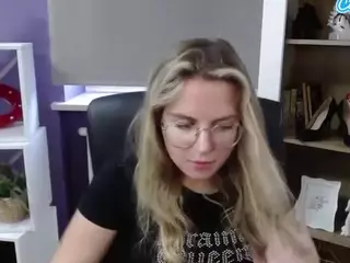ZoeyFancy's Live Sex Cam Show