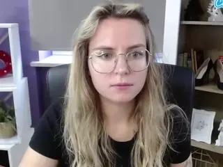ZoeyFancy's Live Sex Cam Show