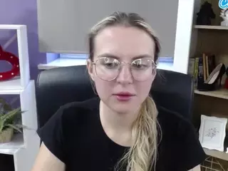 ZoeyFancy's Live Sex Cam Show