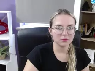 ZoeyFancy's Live Sex Cam Show