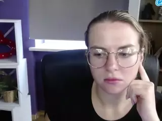 ZoeyFancy's Live Sex Cam Show