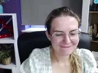 ZoeyFancy's Live Sex Cam Show