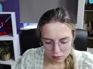 ZoeyFancy's Live Sex Cam Show