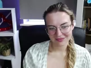 ZoeyFancy's Live Sex Cam Show