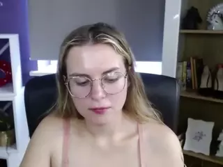 ZoeyFancy's Live Sex Cam Show