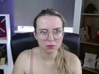 ZoeyFancy's Live Sex Cam Show