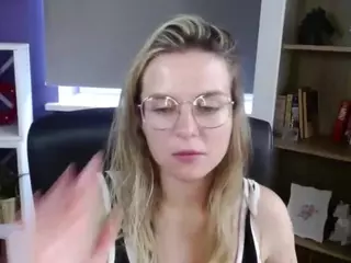 ZoeyFancy's Live Sex Cam Show