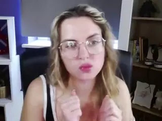 ZoeyFancy's Live Sex Cam Show