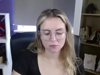 ZoeyFancy's Live Sex Cam Show