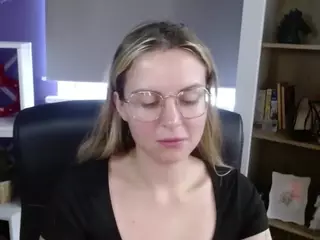ZoeyFancy's Live Sex Cam Show