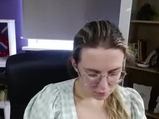 ZoeyFancy's Live Sex Cam Show